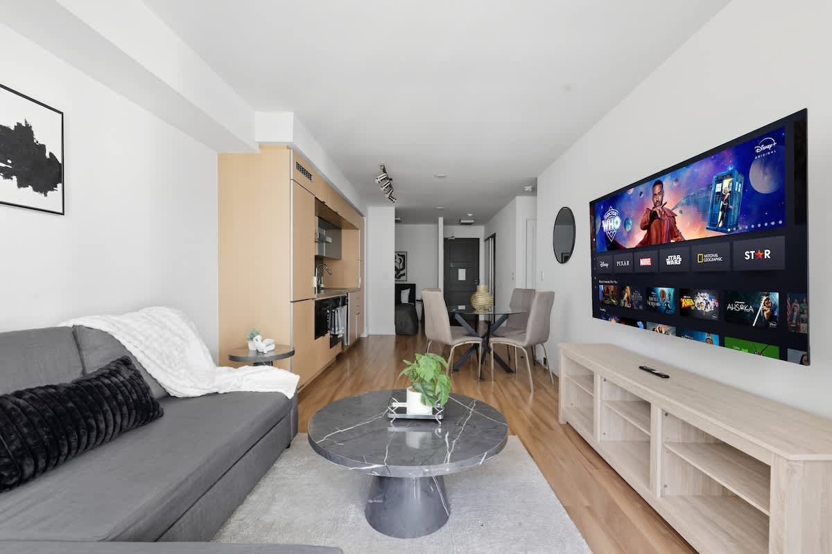 CN Tower Views Bright Modern 2BR-hero-photo