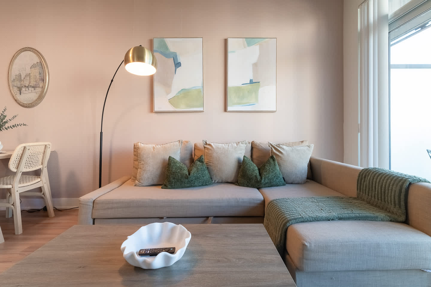 Elegant 2BR Condo in Prime Downtown Location-hero-photo