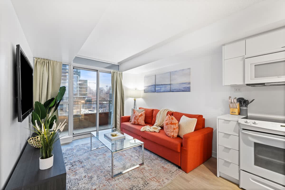 Chic 2BR Downtown Oasis  Balcony & Parking-hero-photo