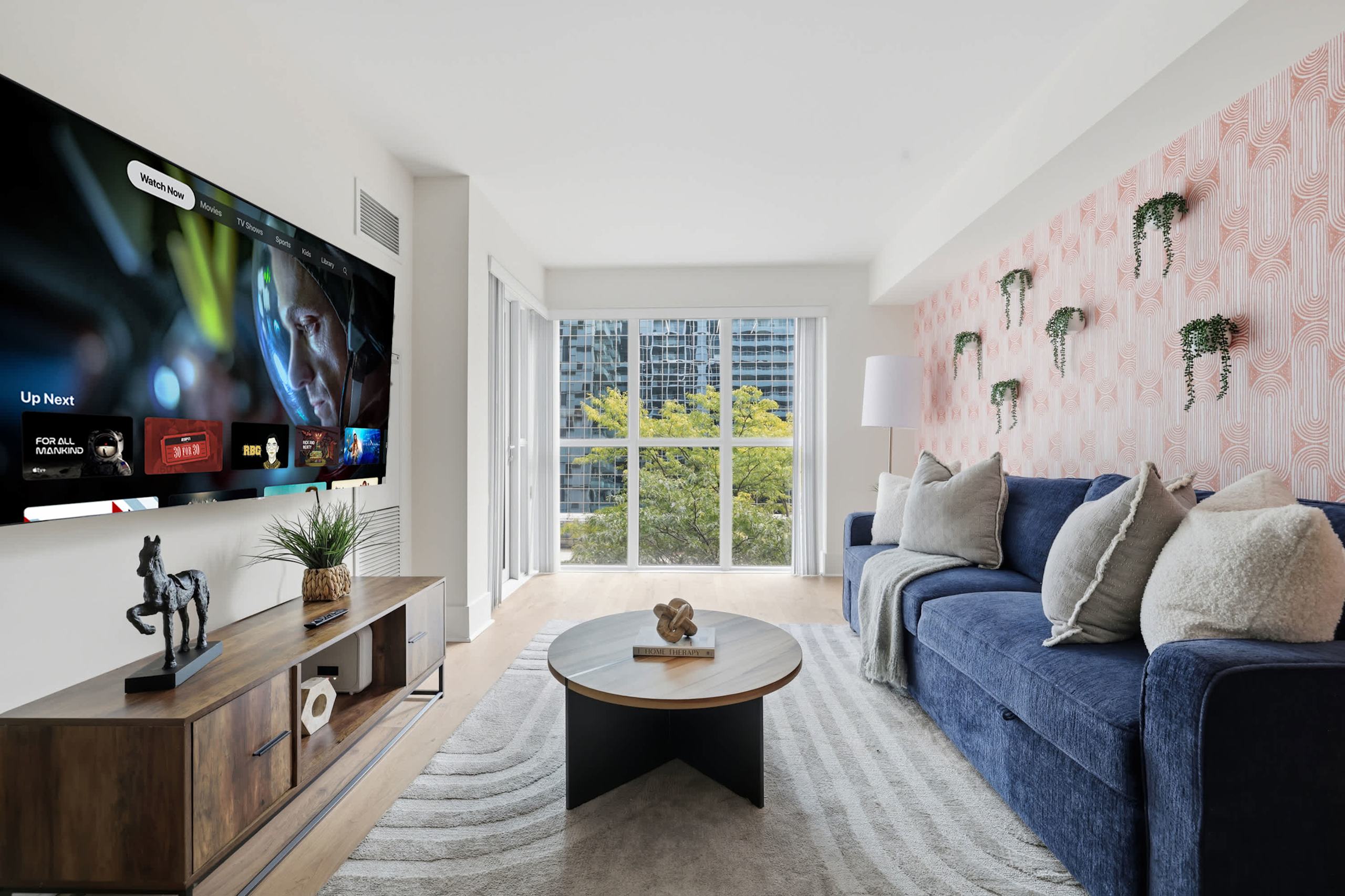 Free Parking! Sleek 2BR steps from CN Tower-hero-photo