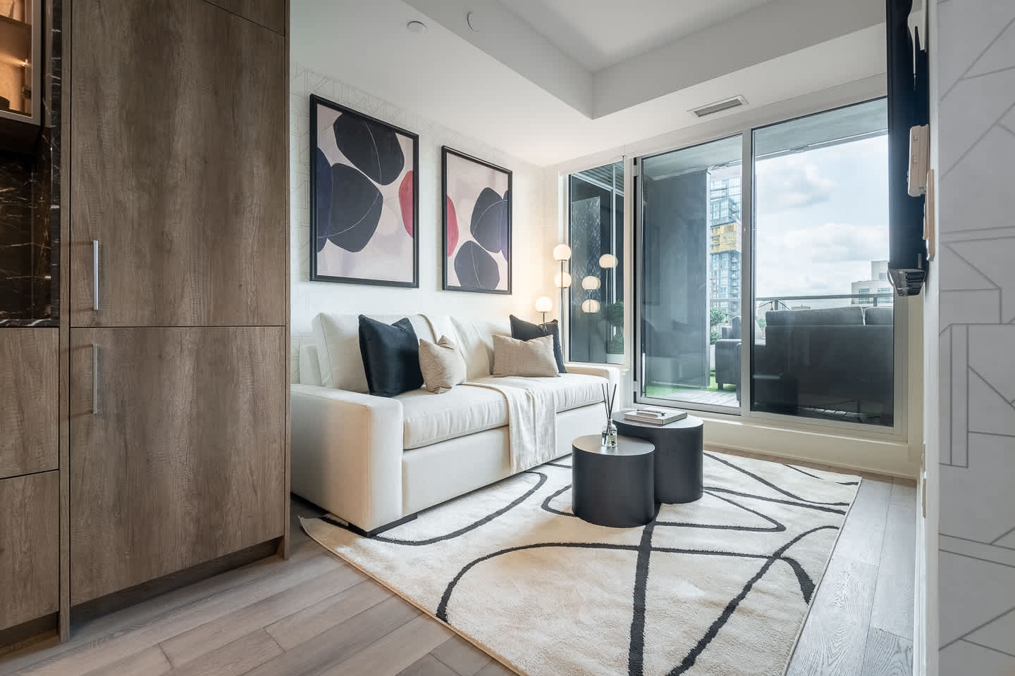 Yorkville Elegance 1BR Retreat-hero-photo