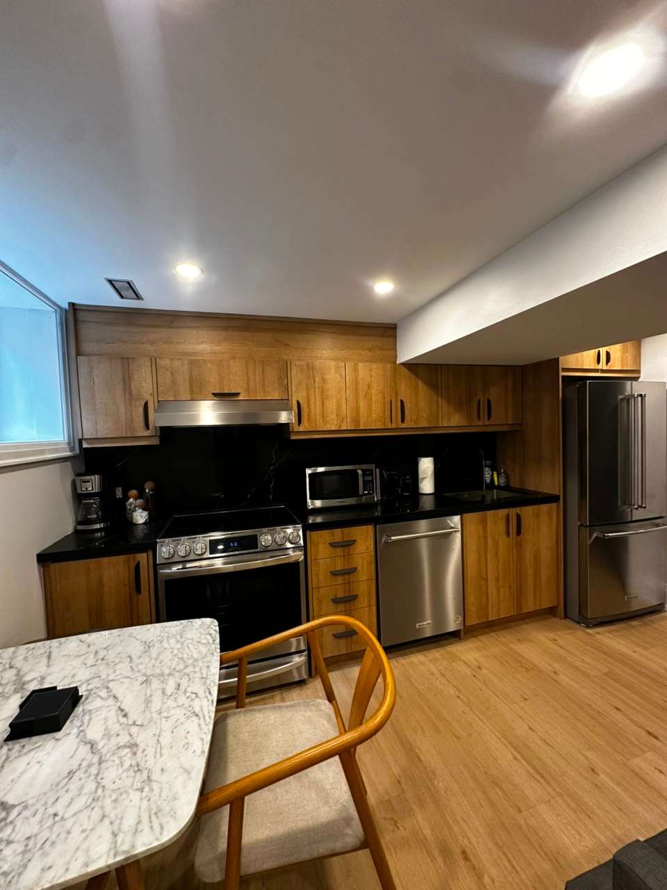 Chic Parkdale 1BR near Queen West-photo-2