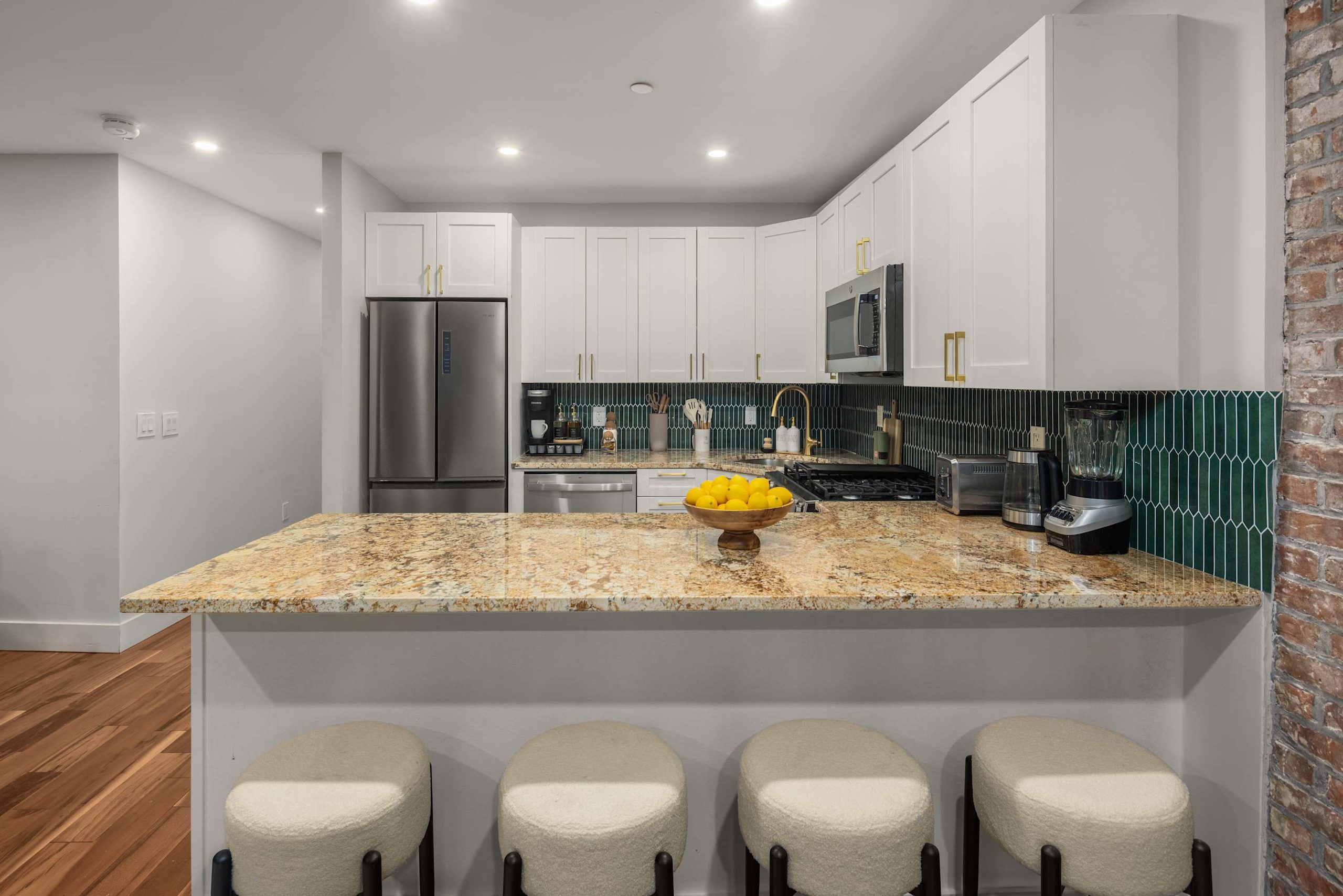 Harlem Garden Retreat | Sleeps 10 & Private Patio!-photo-3