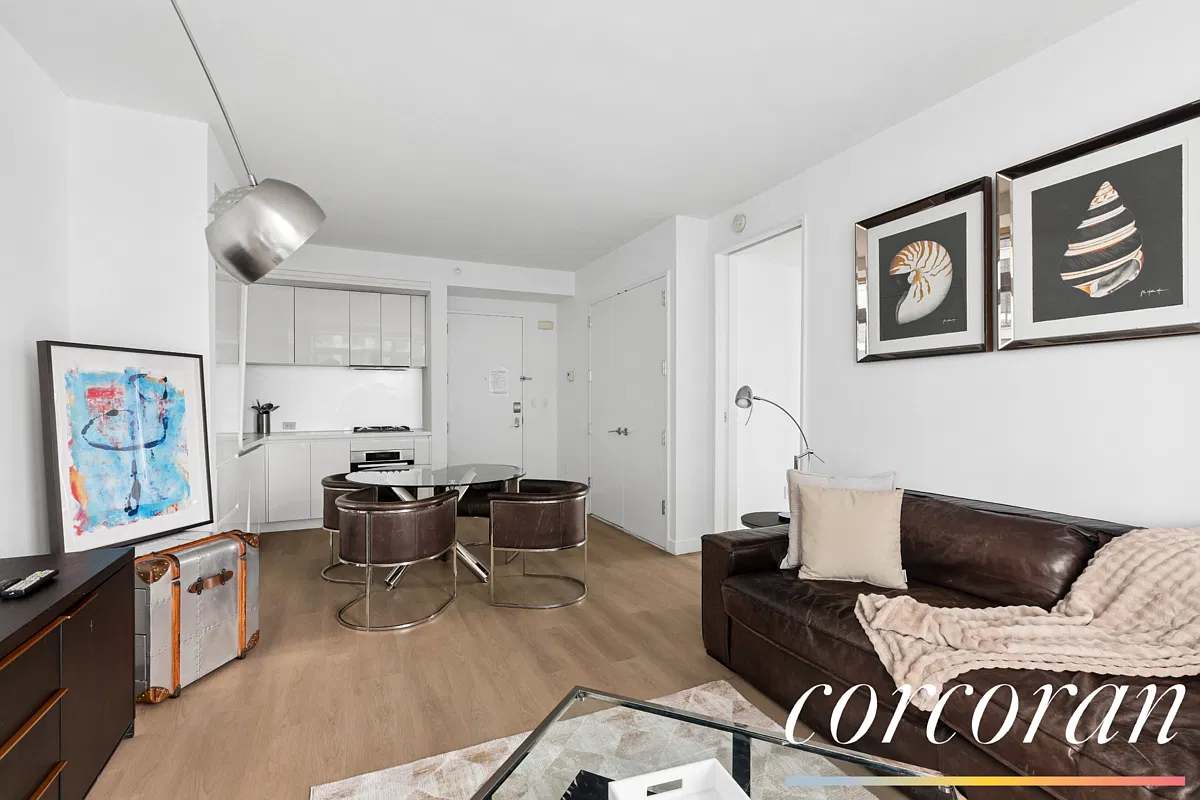 Modern Manhattan 1BR | Steps to World Trade-hero-photo