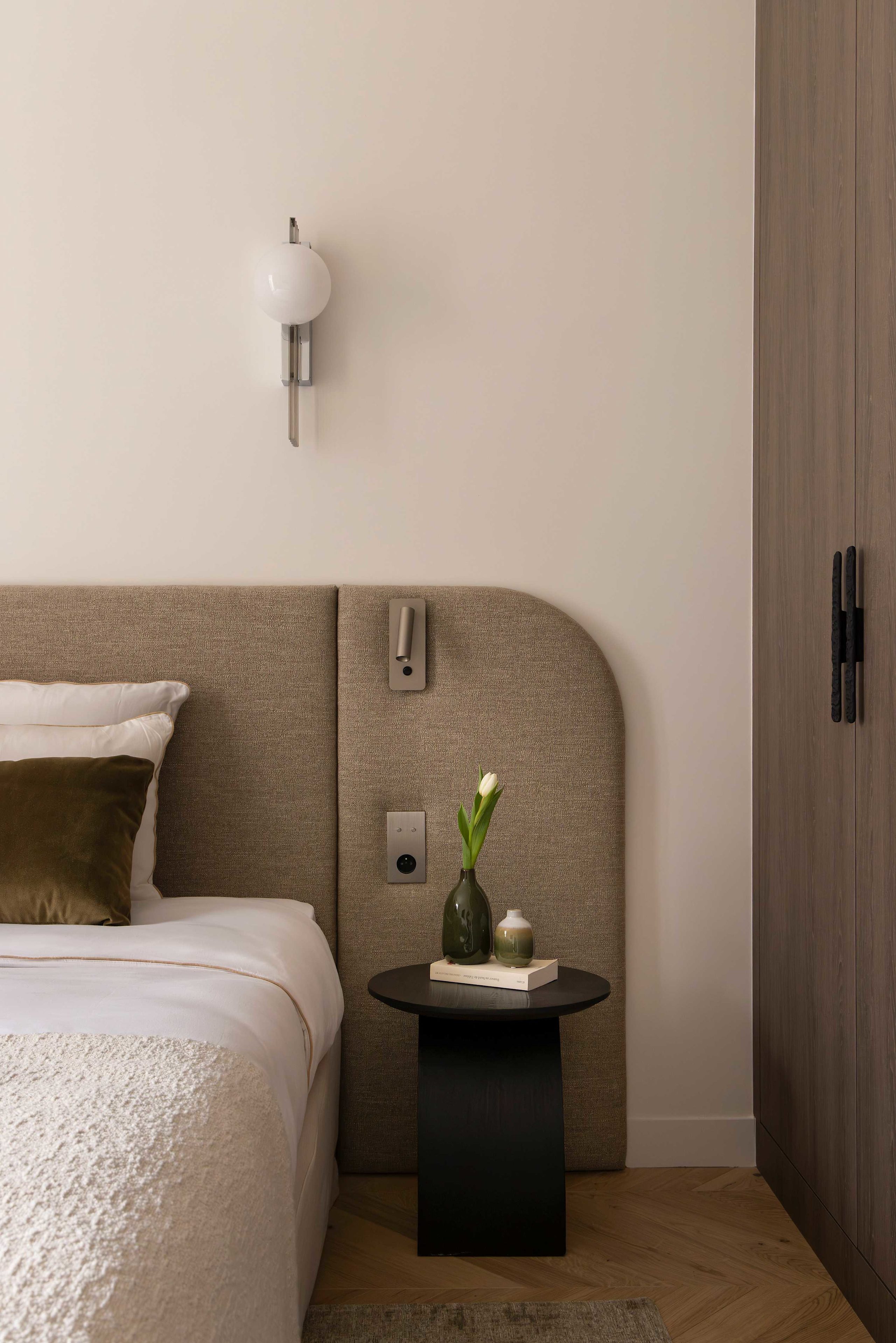 Harmony Collection I 2BR Suite 4P AC Opera Grevin