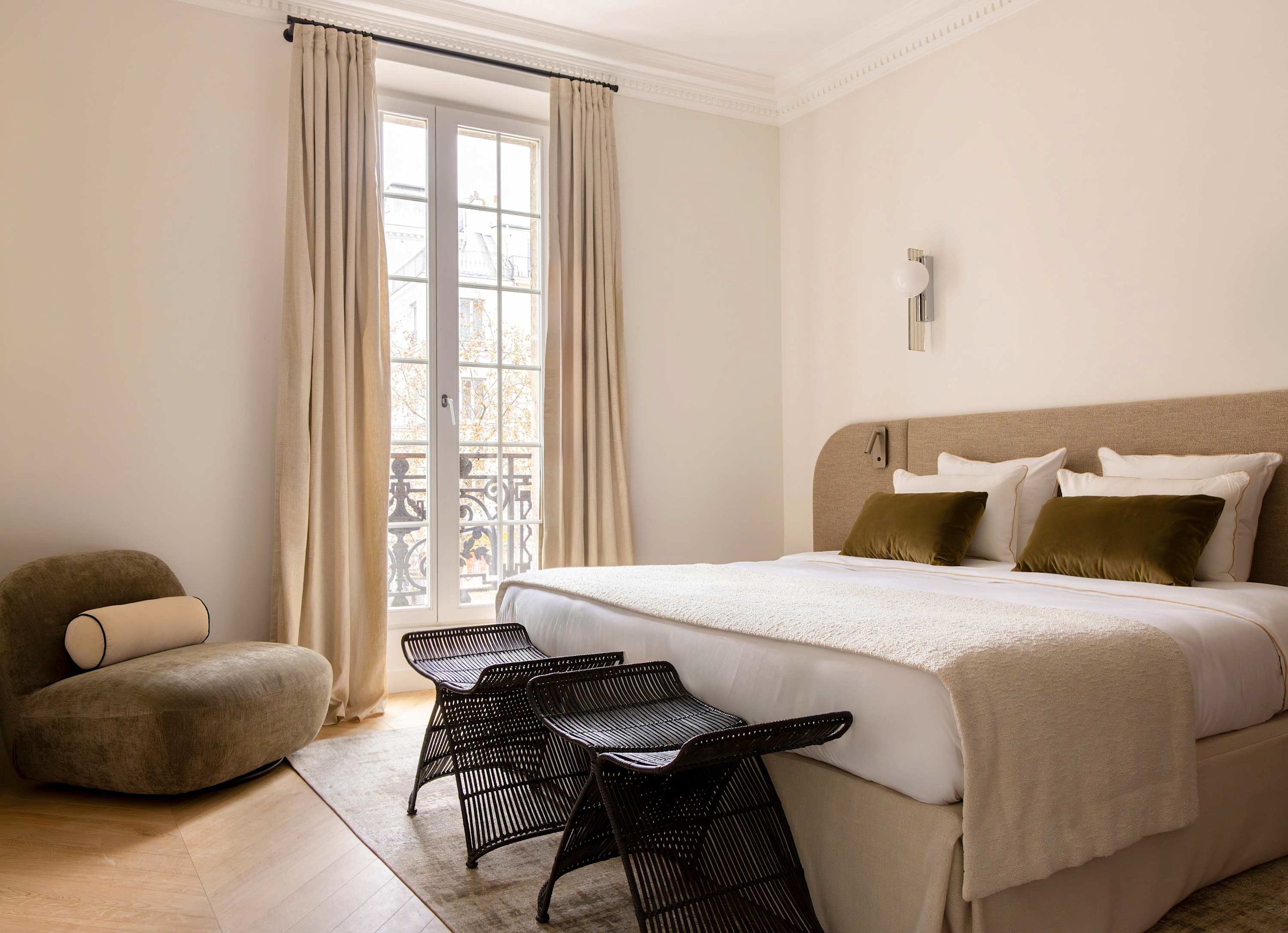 Harmony Collection I 2BR Suite 4P AC Opera Grevin