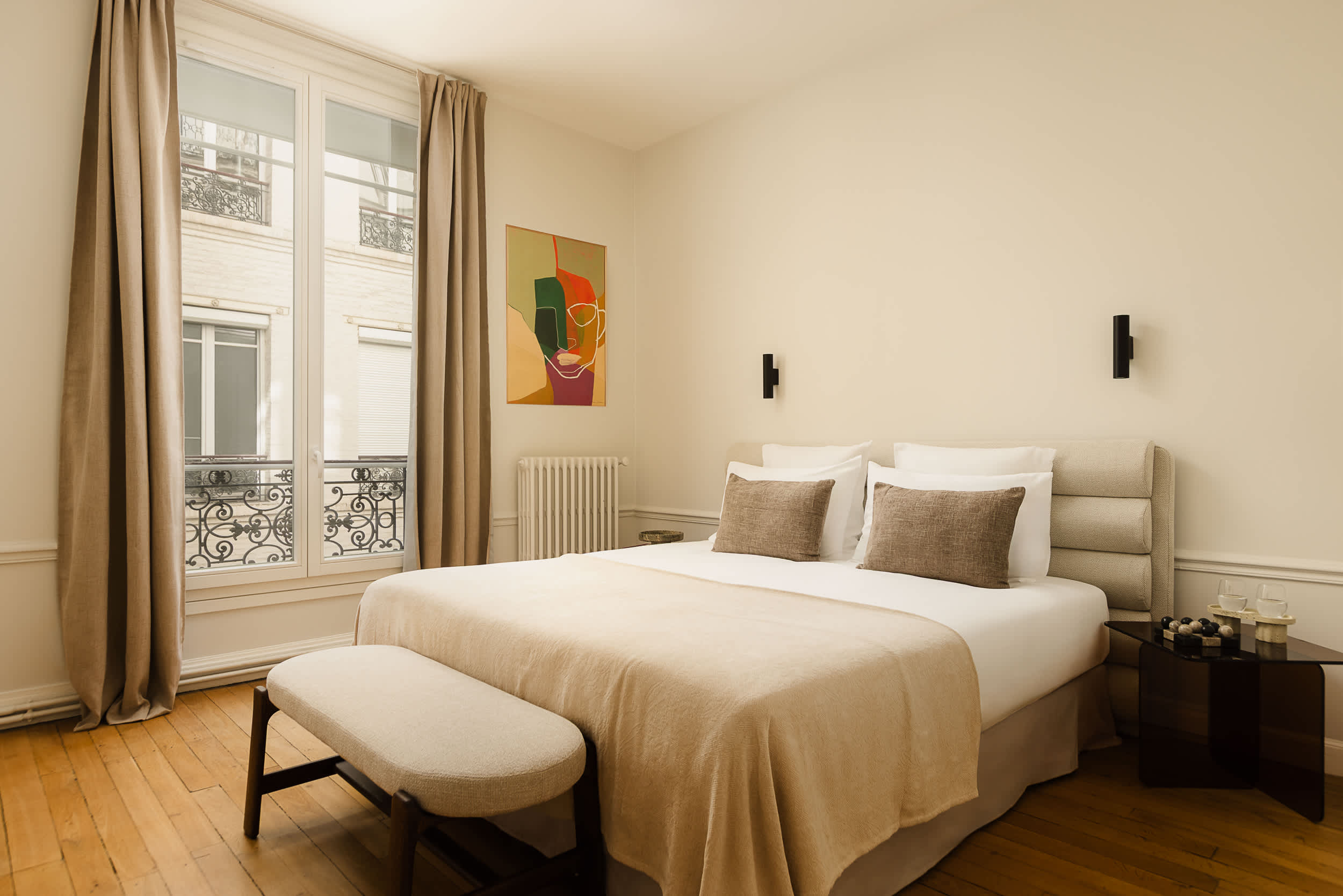Refined Montaigne 2BR Suite 6P - 14