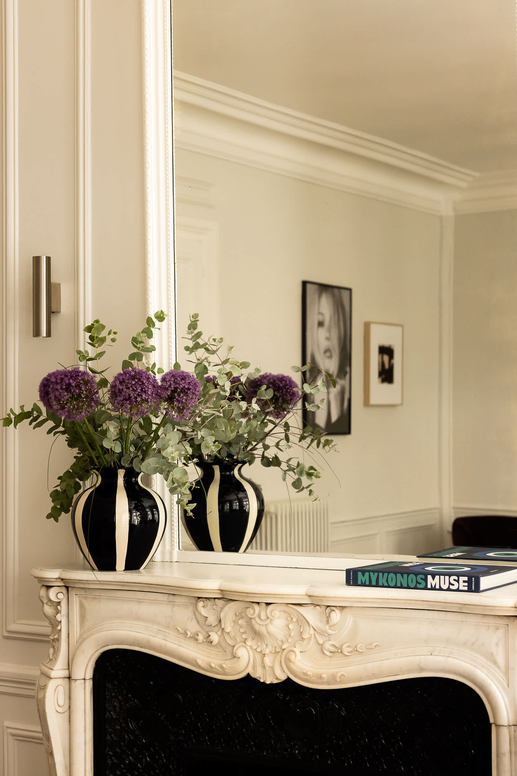 Refined Montaigne 2BR Suite 6P - 10