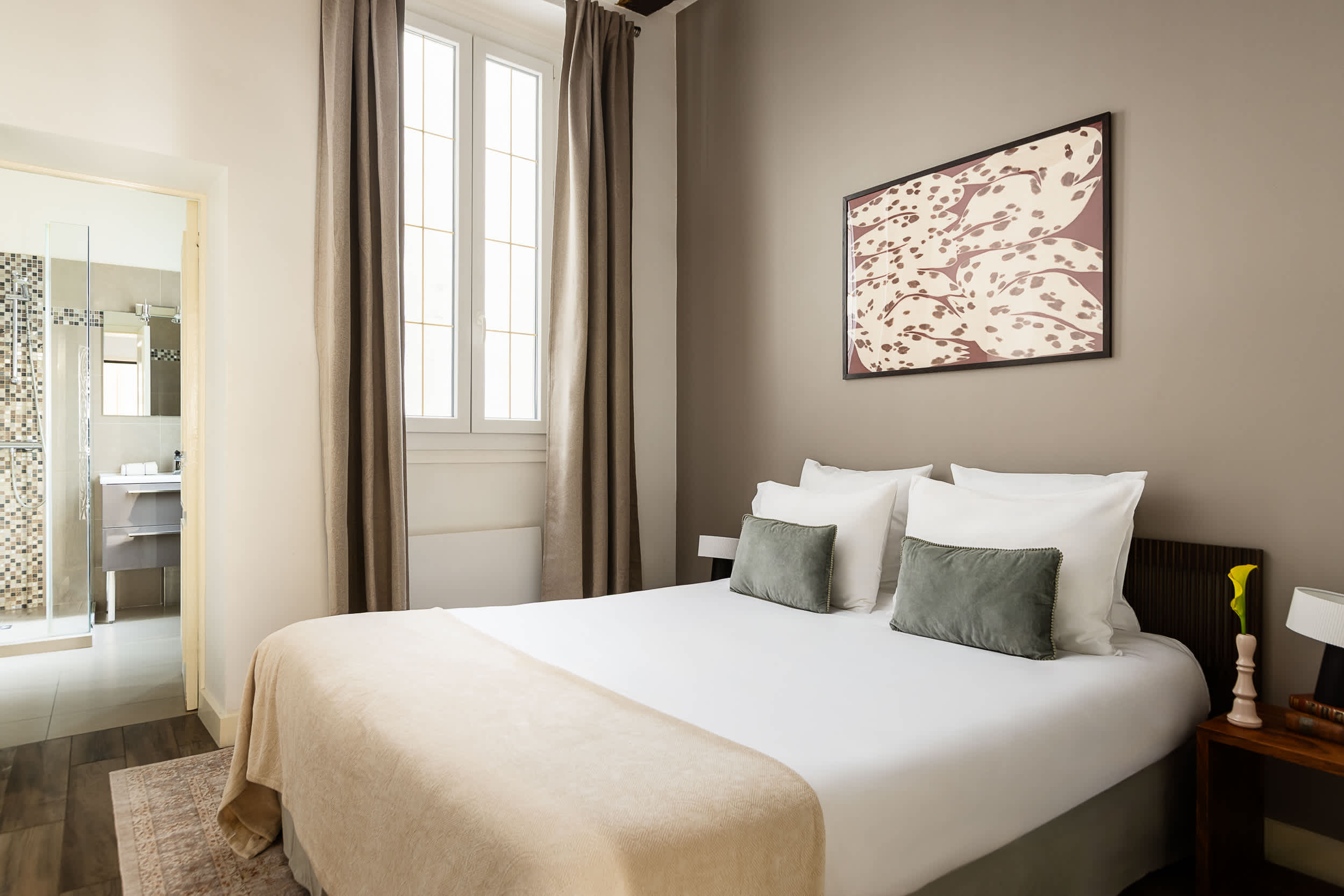 Charming Apartment 2BR 6P  St Germain Des Pres
