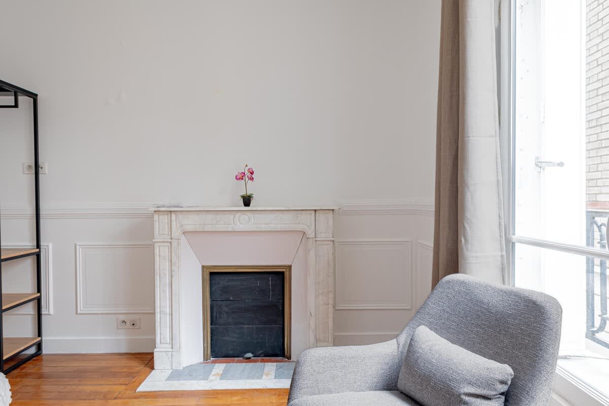 Parisian Elegance 2 Bedroom in the 16th — 20