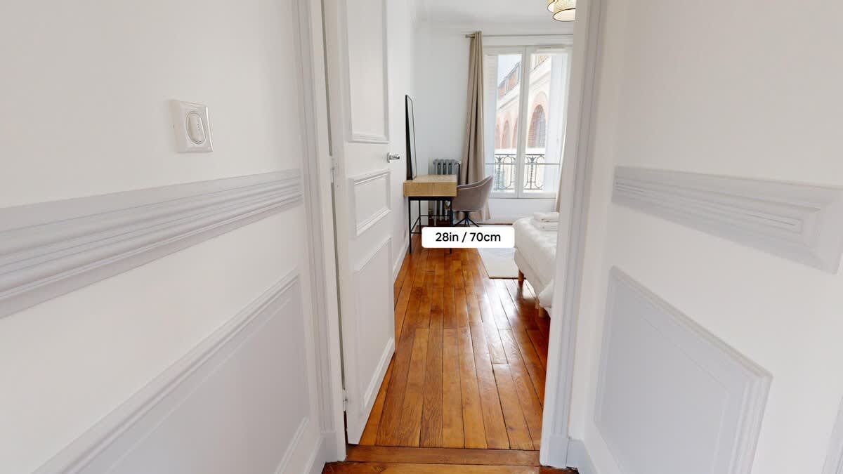 Parisian Elegance 2 Bedroom in the 16th — 21