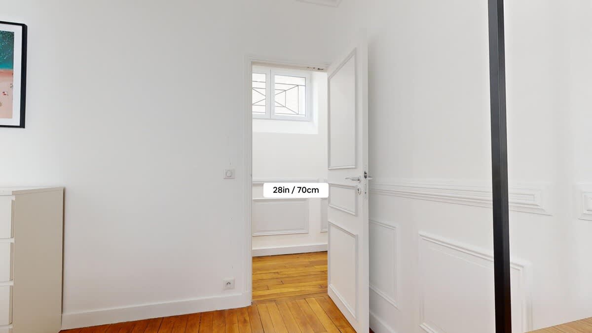 Parisian Elegance 2 Bedroom in the 16th — 22