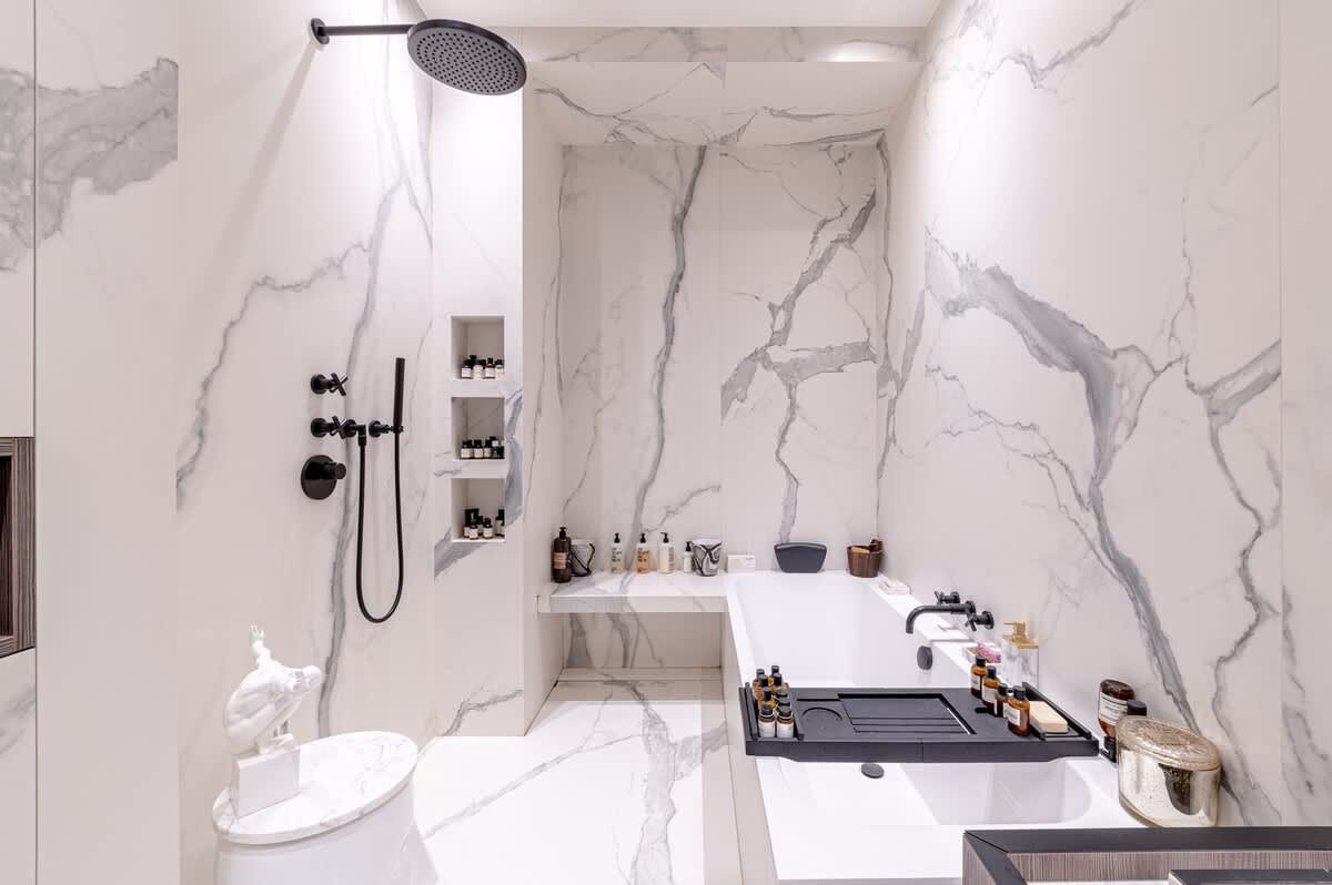 Stylish 4 Beds by Trocadéro — 22