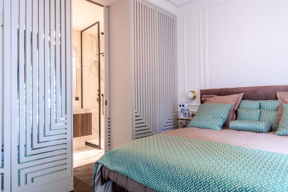 Stylish 4 Beds by Trocadéro — 12