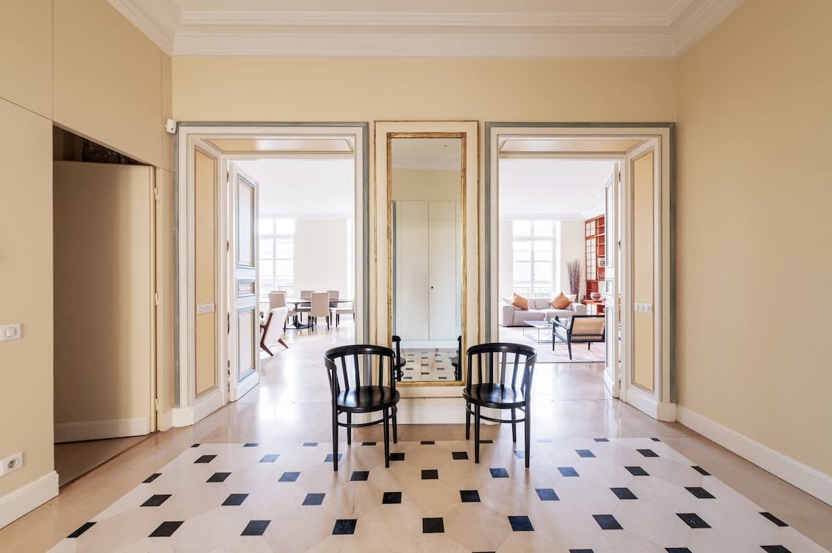 Timeless Elegance in Paris — 18
