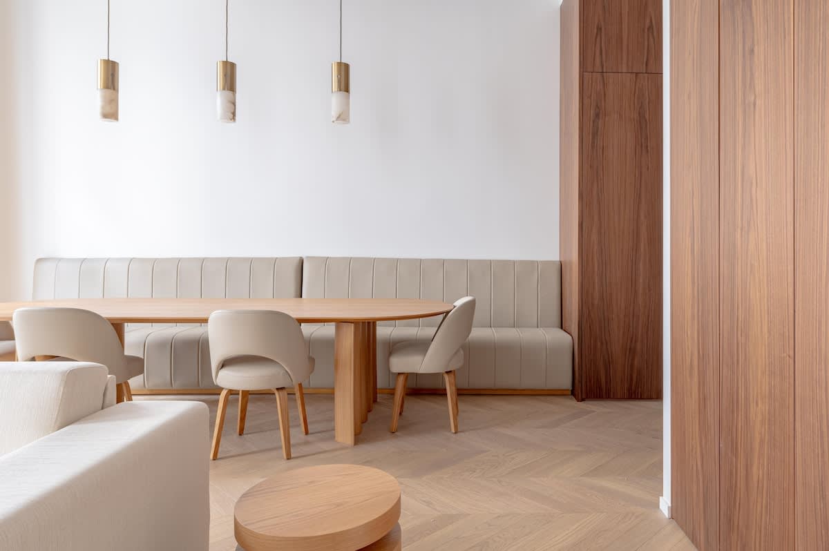 Stylish Rue des Rosiers Gem Modern 2 Bed with AC — 4