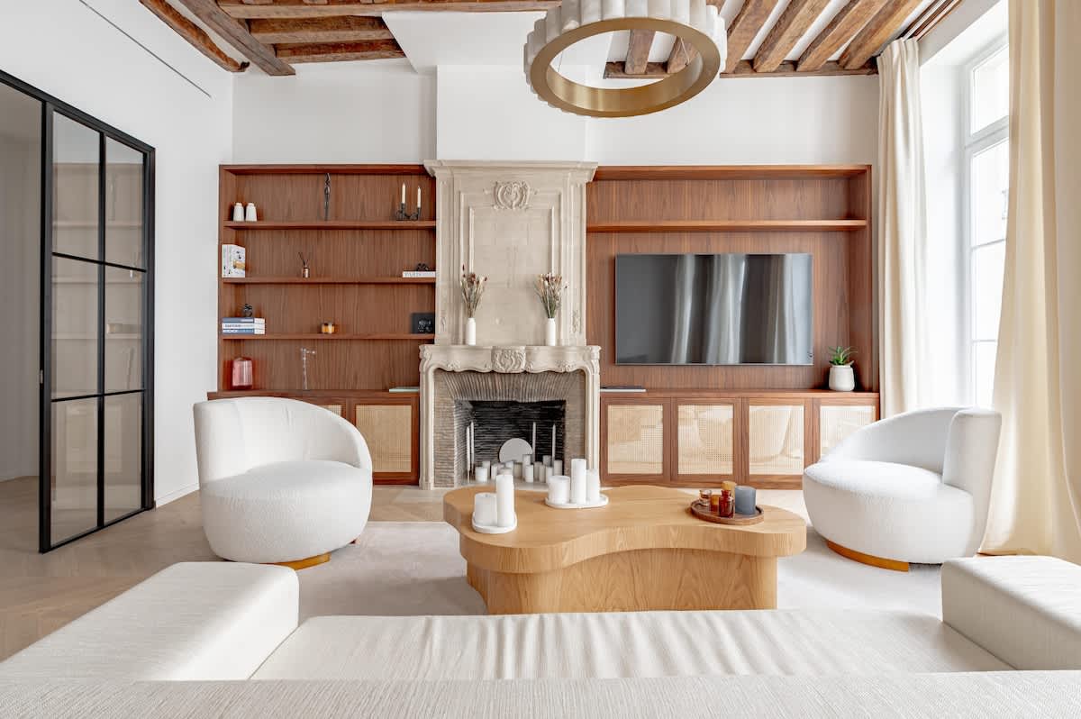 Stylish Rue des Rosiers Gem Modern 2 Bed with AC
