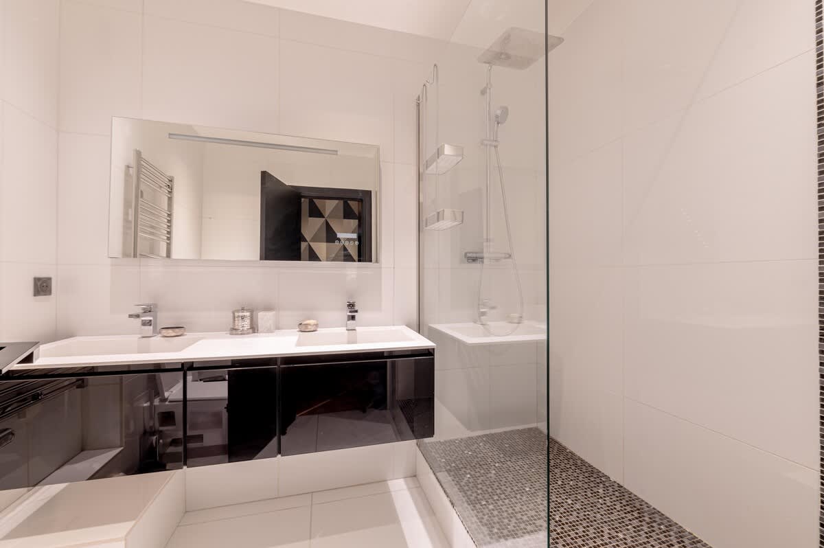 Superb 2-Beds Apt in Paris 16th - 19