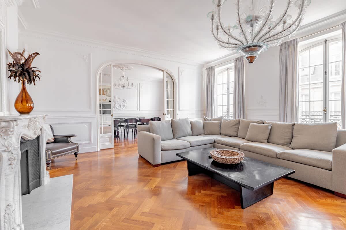 Parisian Elegance 3-Beds near Champs Elysées — 4