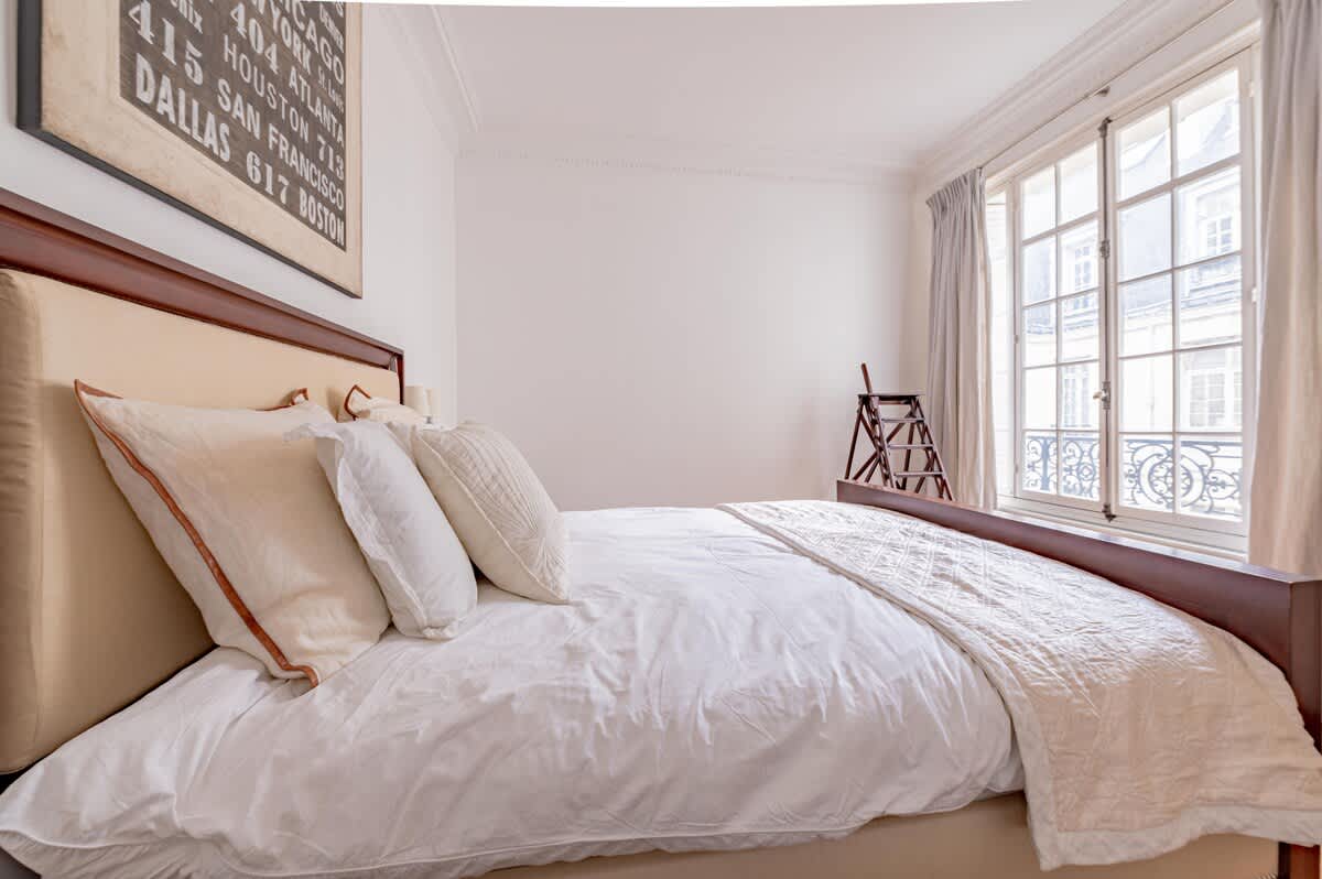 Parisian Elegance 3-Beds near Champs Elysées — 13
