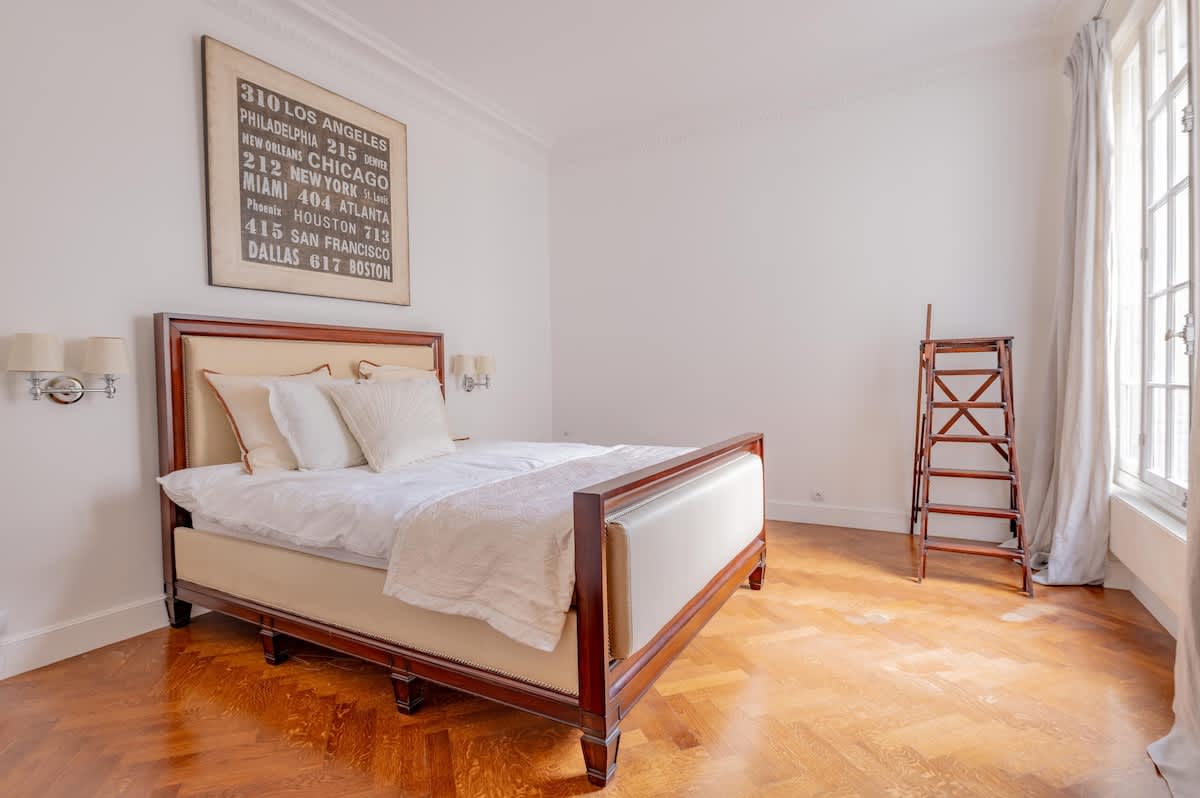 Parisian Elegance 3-Beds near Champs Elysées — 12