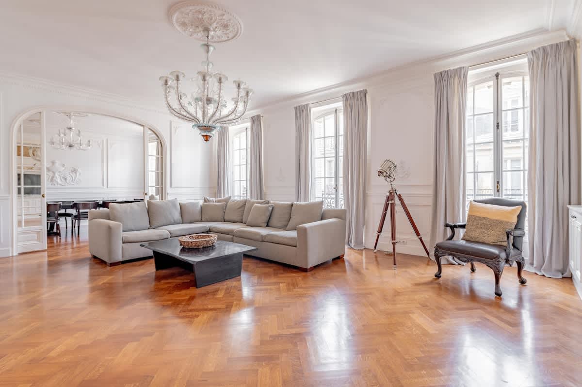 Parisian Elegance 3-Beds near Champs Elysées — 5