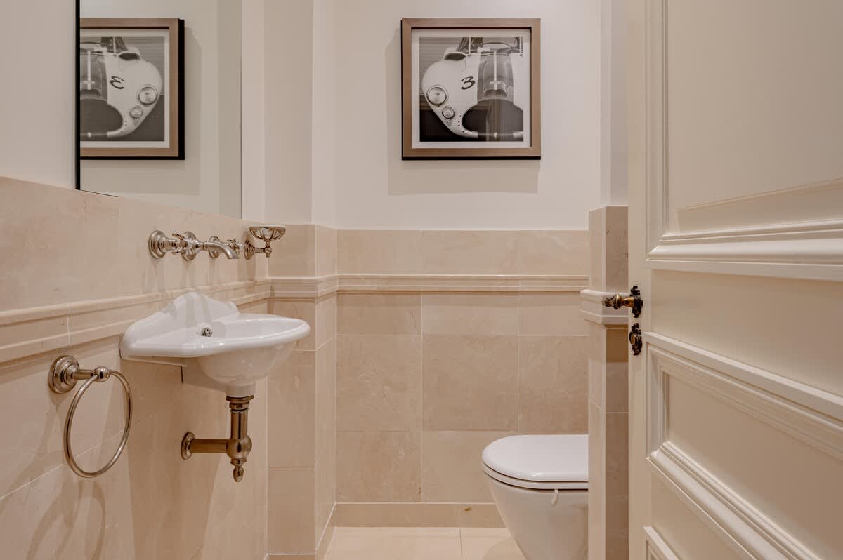 Parisian Elegance 3-Beds near Champs Elysées — 26