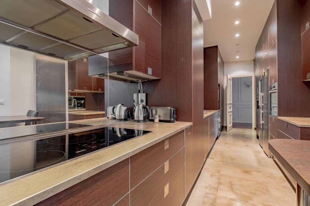 Parisian Elegance 3-Beds near Champs Elysées — 19