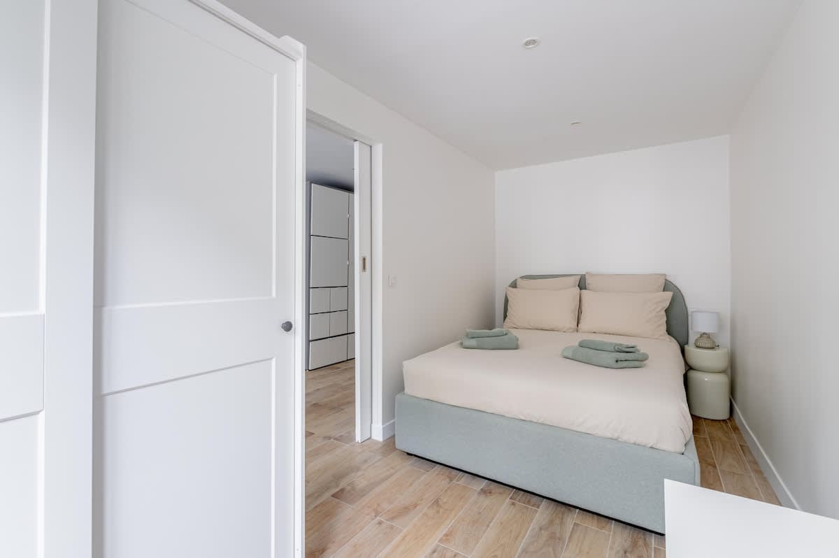 Charming 1 Bedroom Ideally Located in Paris