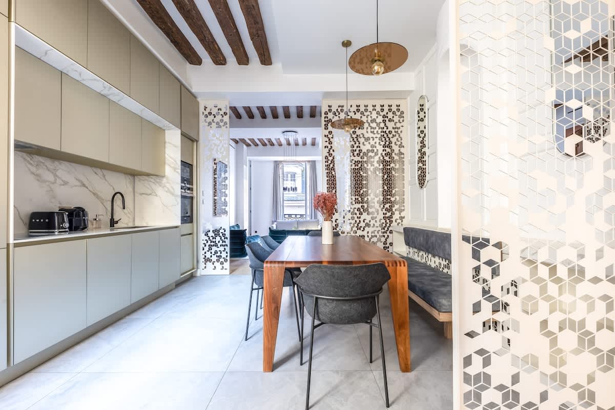 Haven Chic 2 Bedroom 2 Bath AC