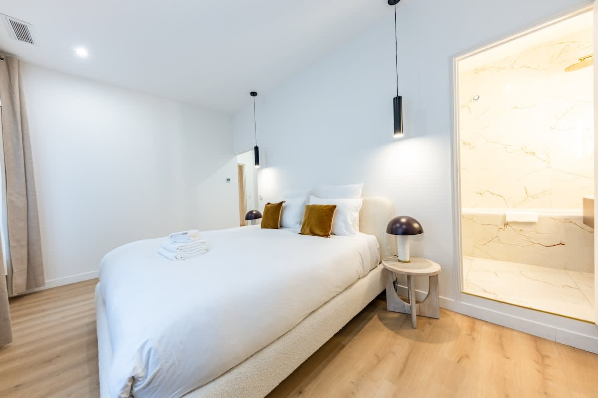 Luxury Rivoli 4 Bed 3 Bath AC Hotel de Ville BHV — 14