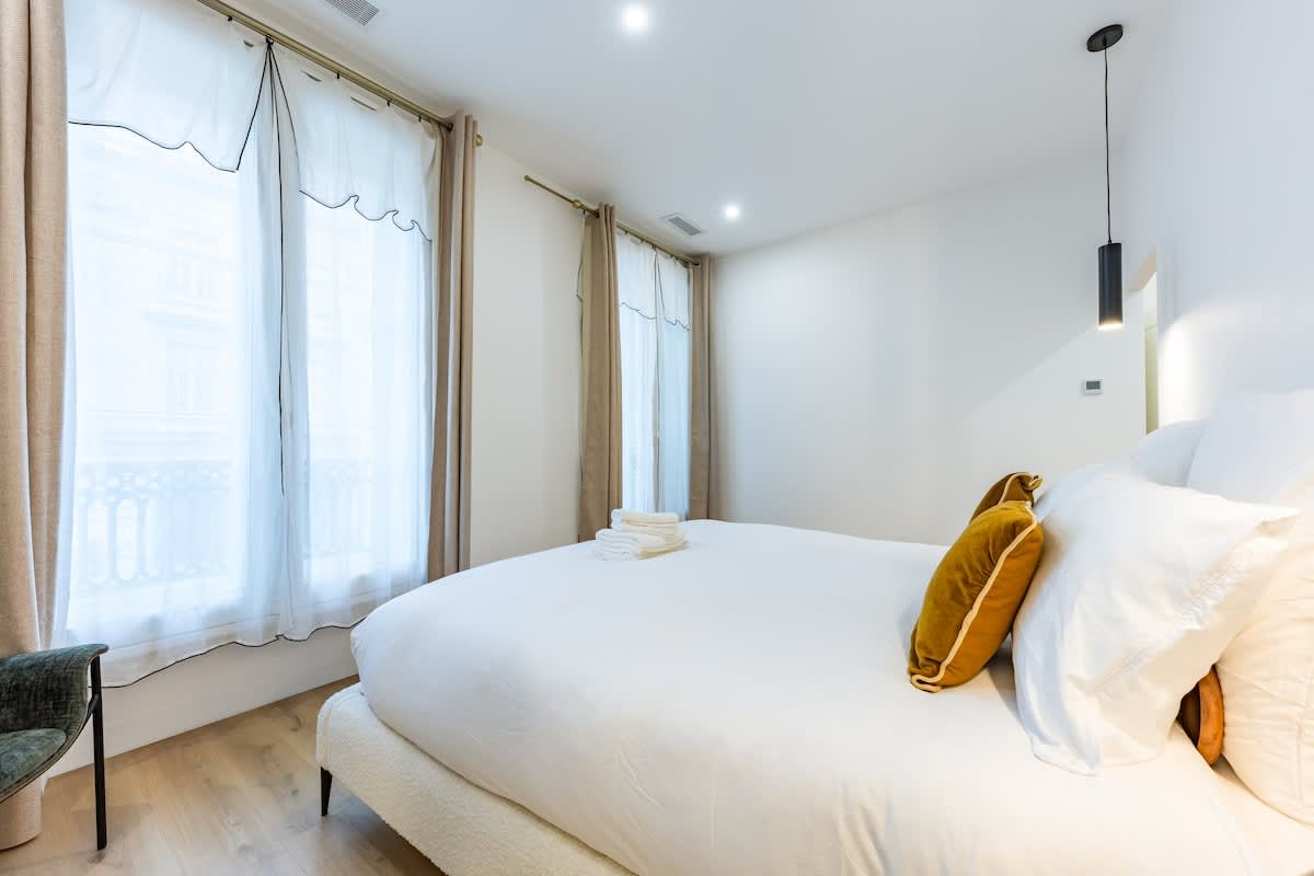 Luxury Rivoli 4 Bed 3 Bath AC Hotel de Ville BHV — 16