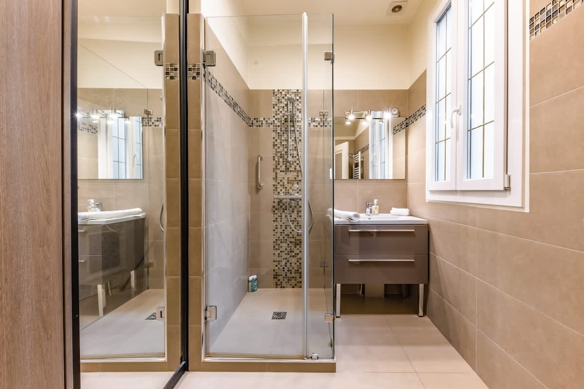 Charming Apartment 2BR 6P  St Germain Des Pres — 19