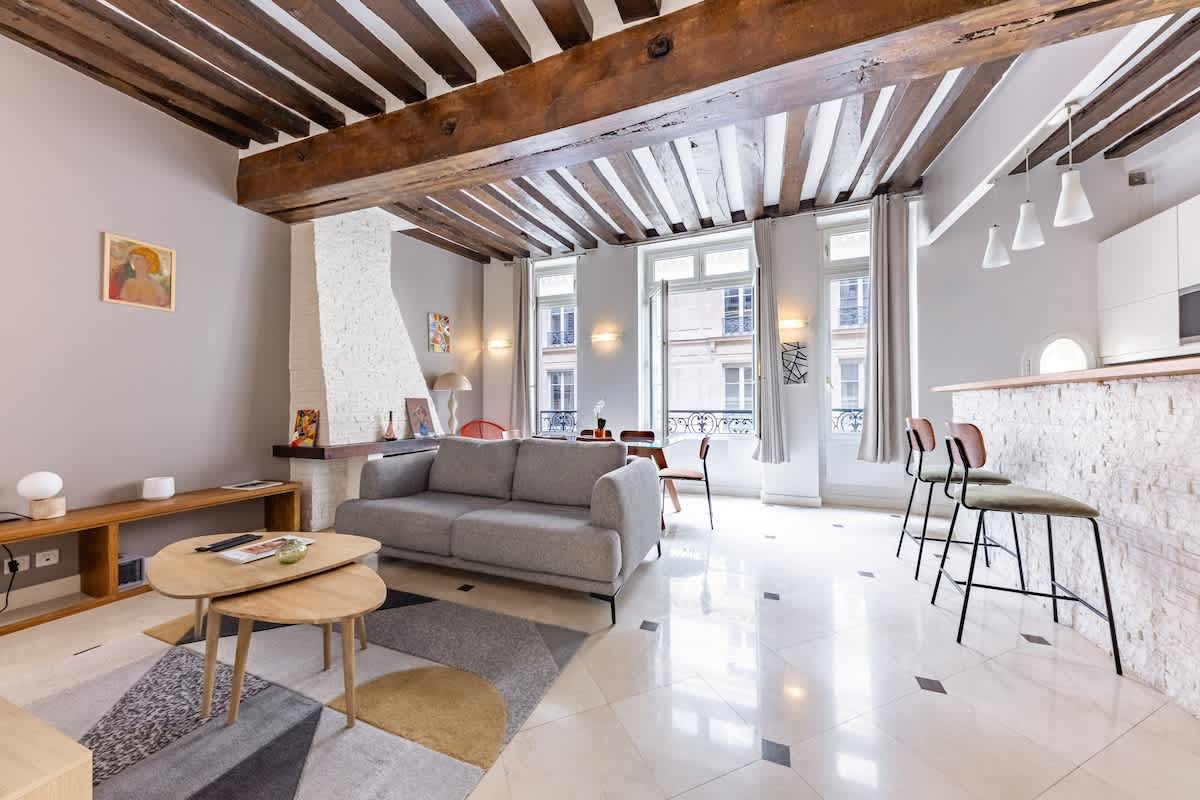 Charming Apartment 2BR 6P  St Germain Des Pres — 3