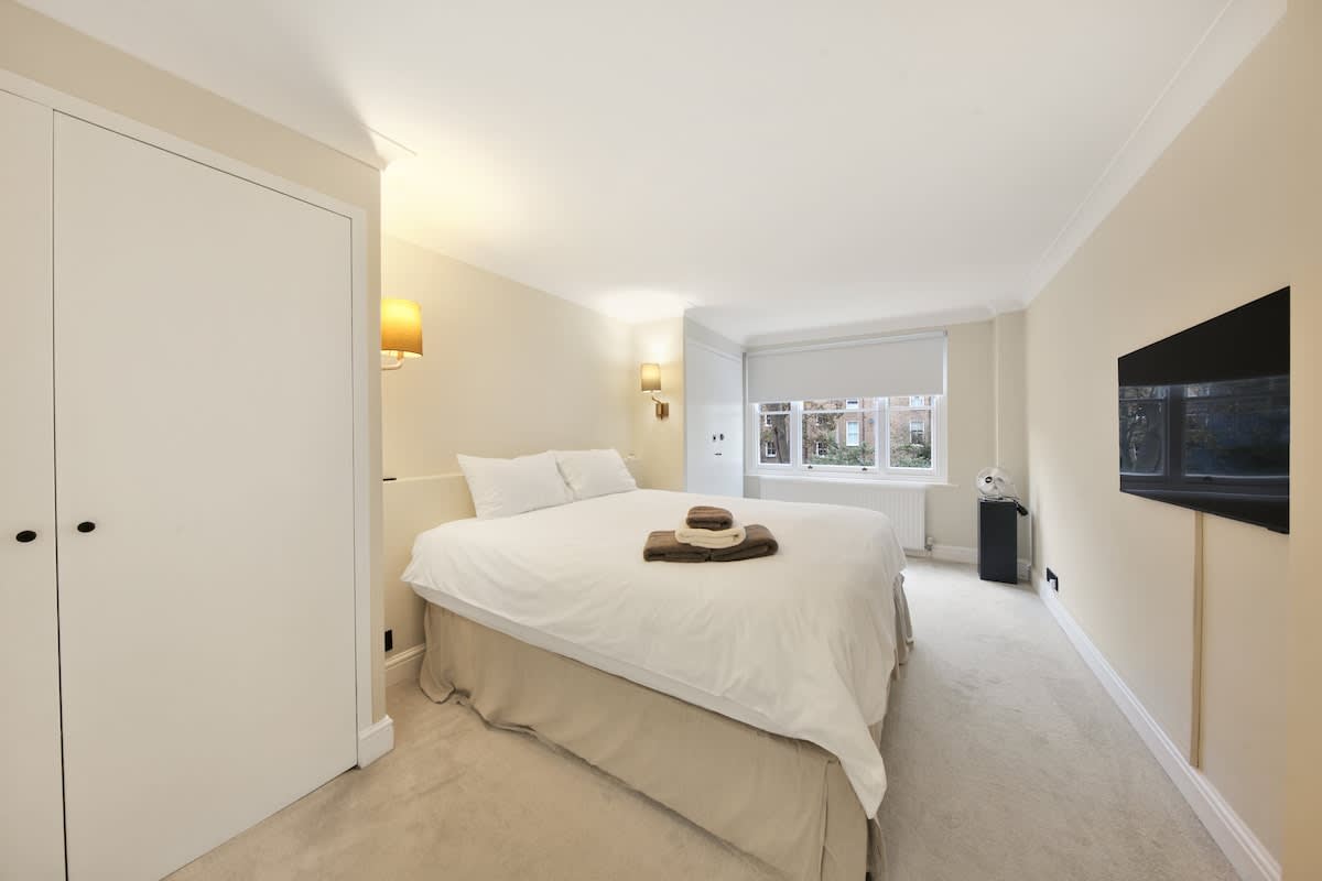 Beautiful Westbourne 2Bdr Haven - 4