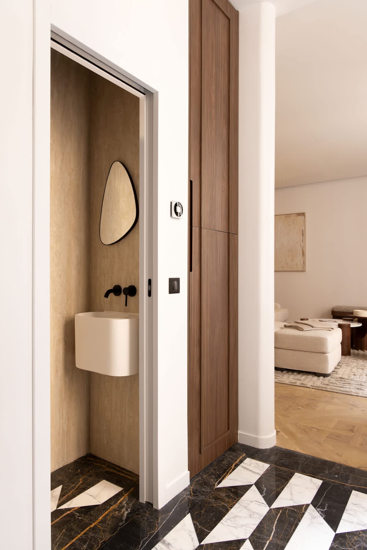 Luxury Comfort 3BD 8P AC Heart of Le Marais — 31