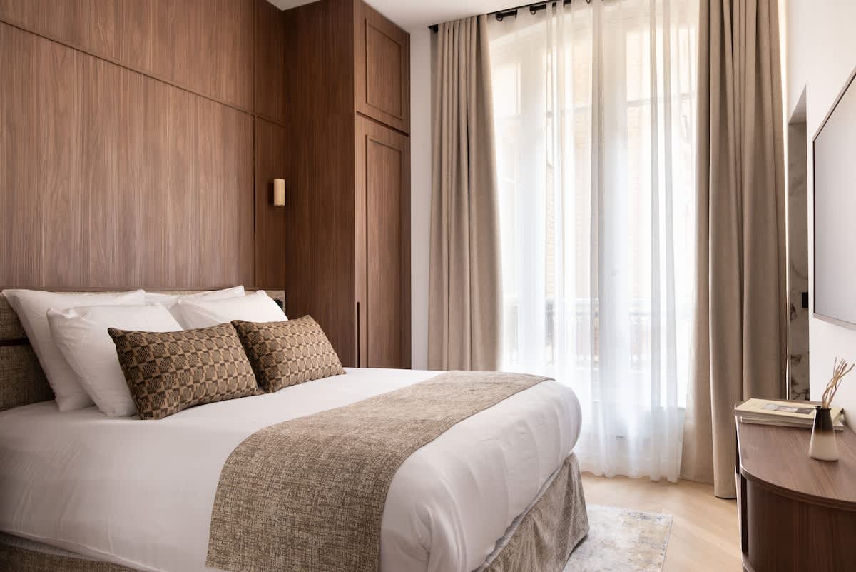 Luxury Comfort 3BD 8P AC Heart of Le Marais — 6