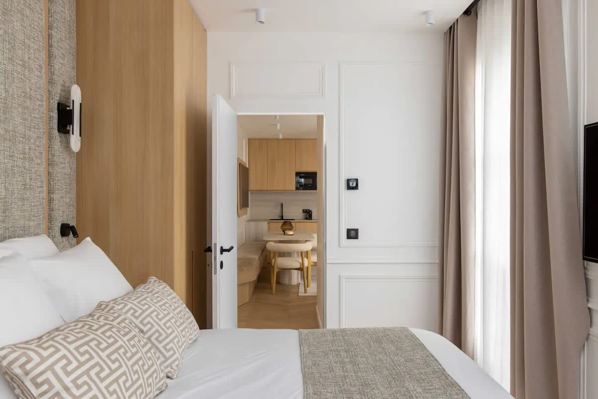 Splendid Apartment 2BR 6P Near Palais Royal with AC