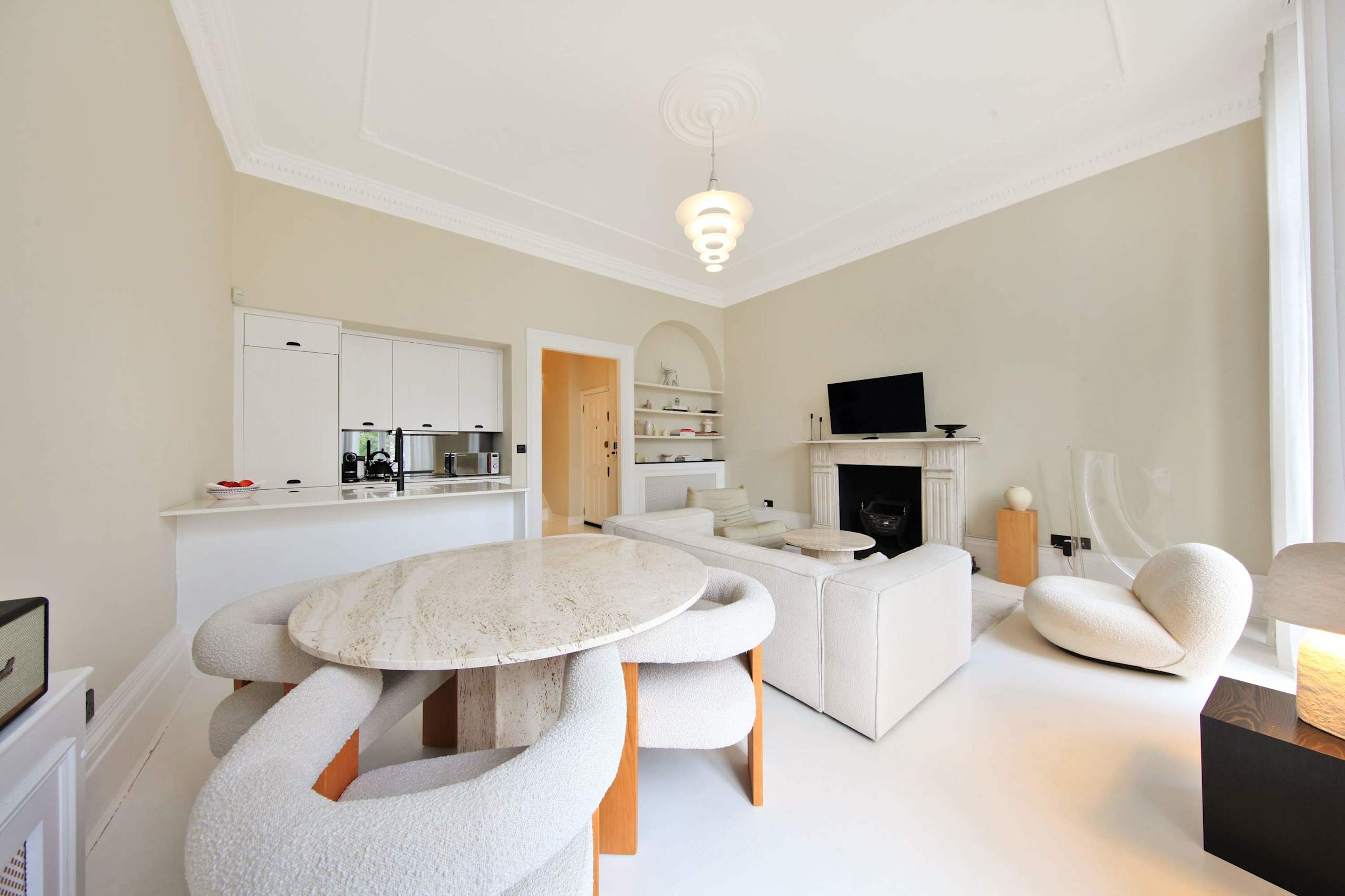 Beautiful Westbourne 2Bdr Haven - 12