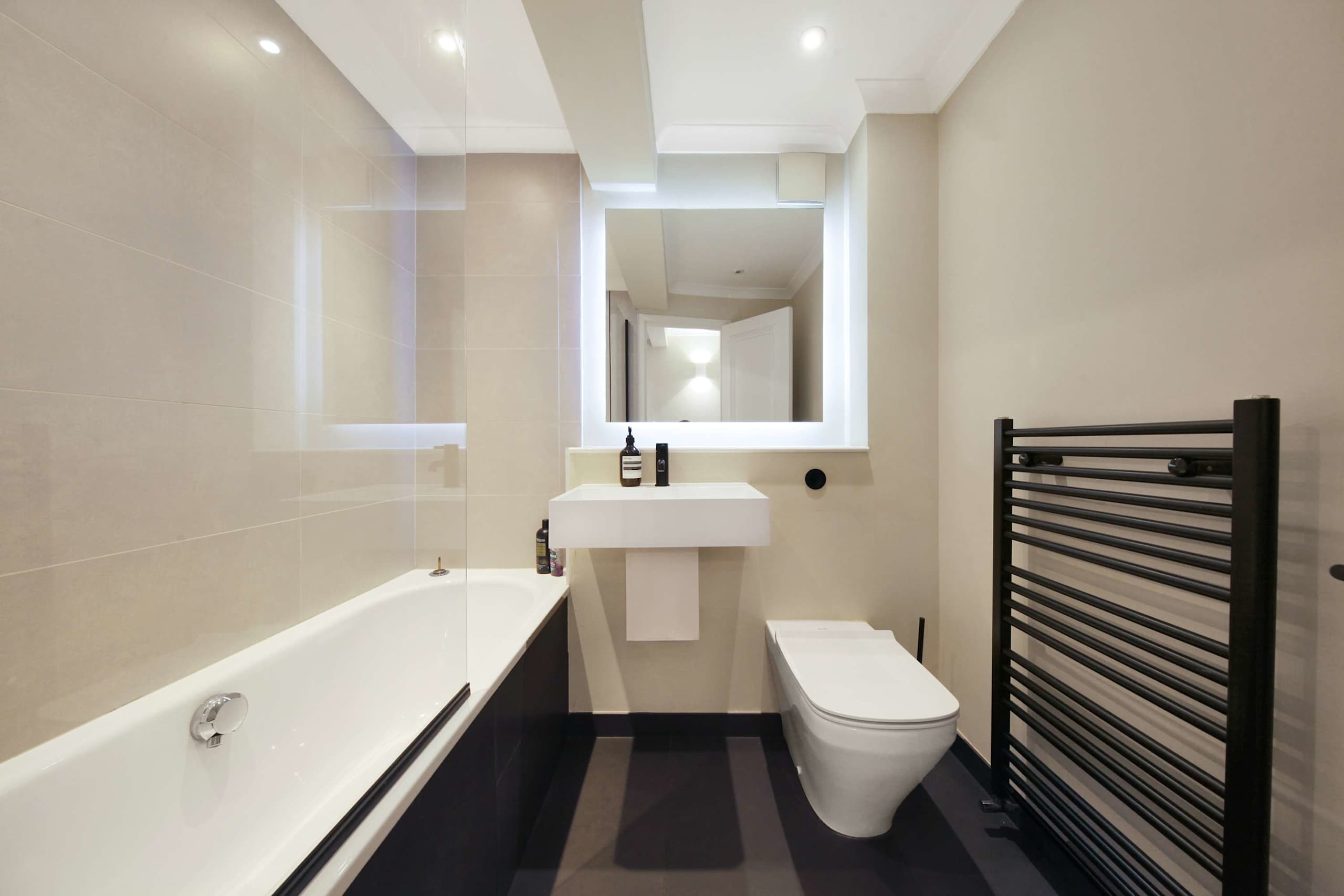 Charming Westbourne 2Bdr Dream - 12