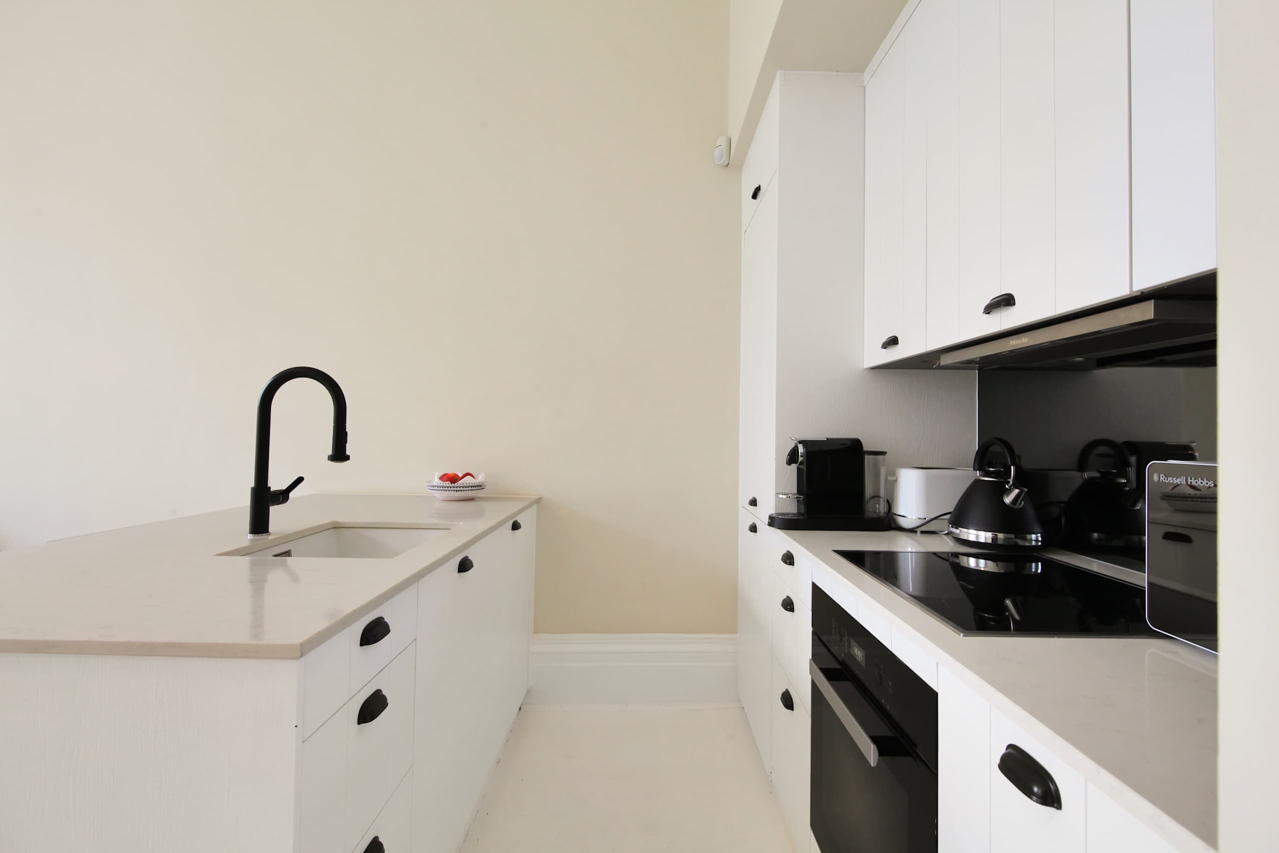 Charming Westbourne 2Bdr Dream - 4