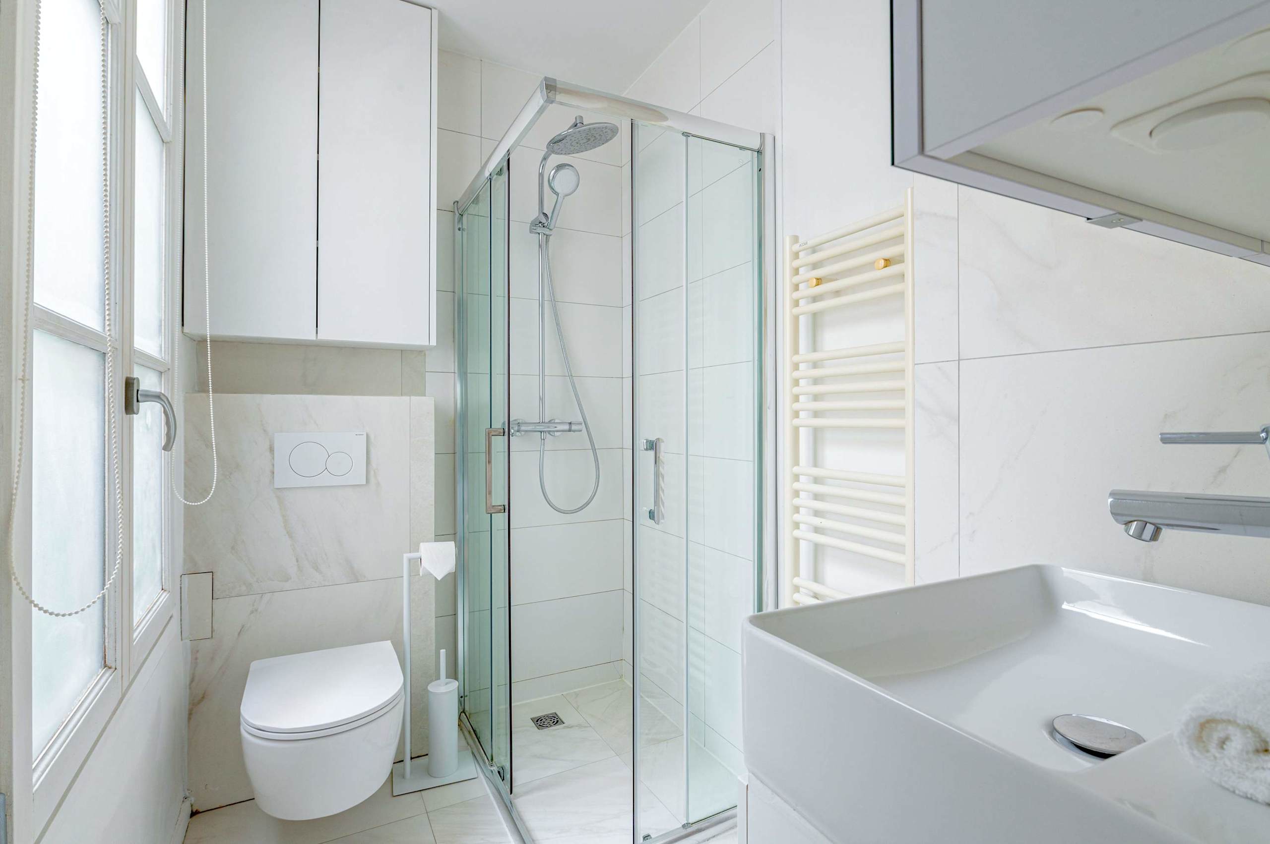 Beautiful Home Steps from Bon Marché