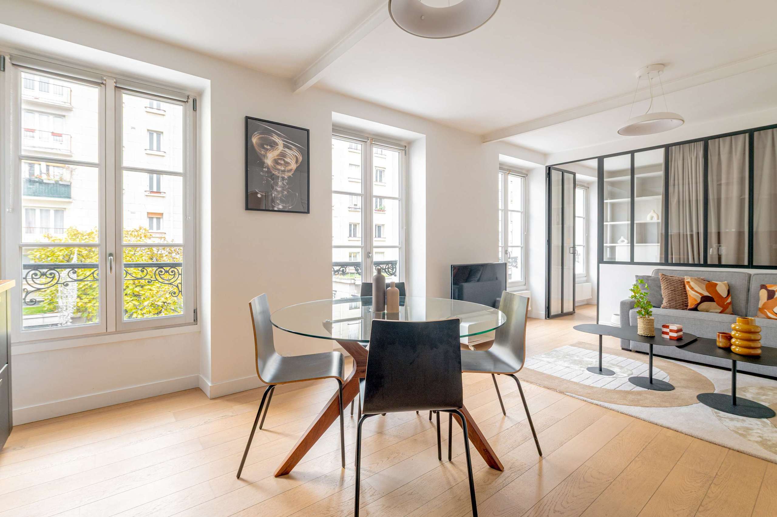 Beautiful Home Steps from Bon Marché — 9
