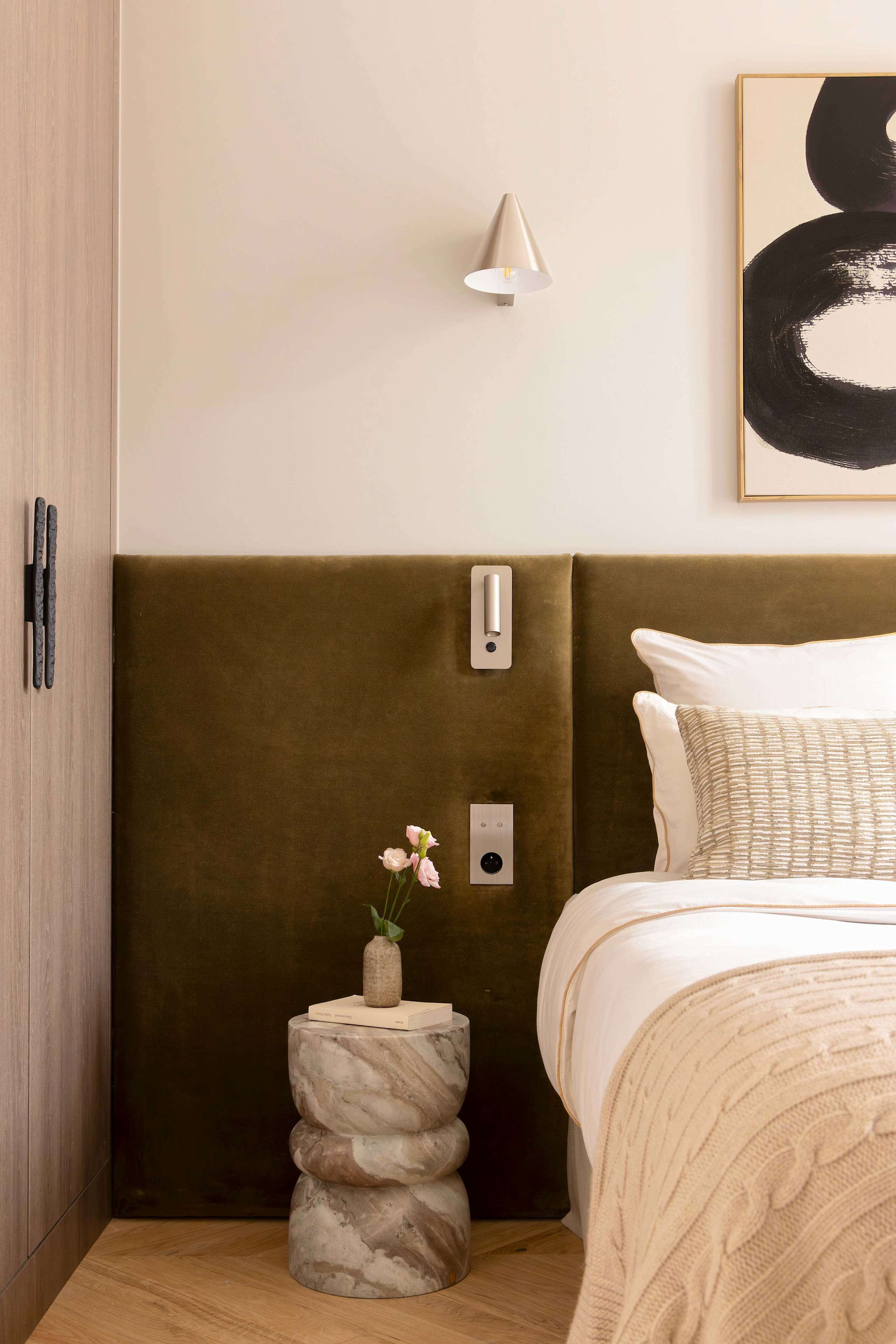 Harmony Collection I 2BR Suite 4P AC Opera Grevin  — 8
