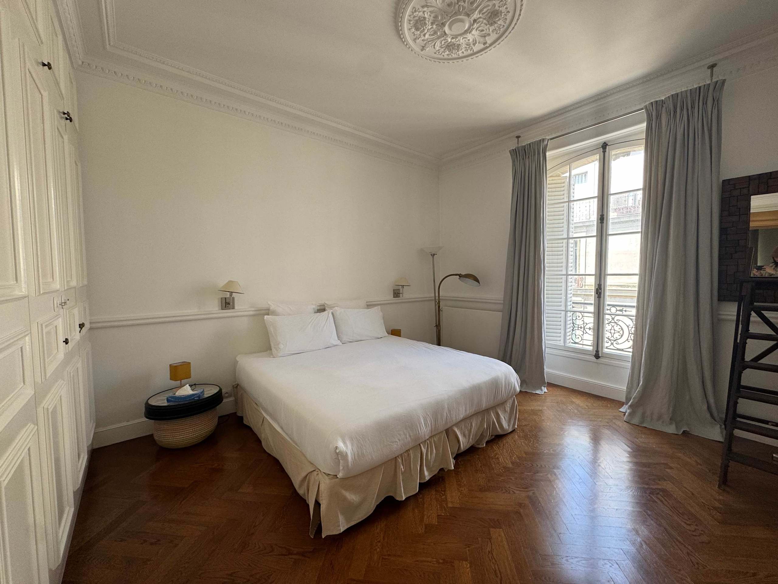 Parisian Elegance 3-Beds near Champs Elysées — 15