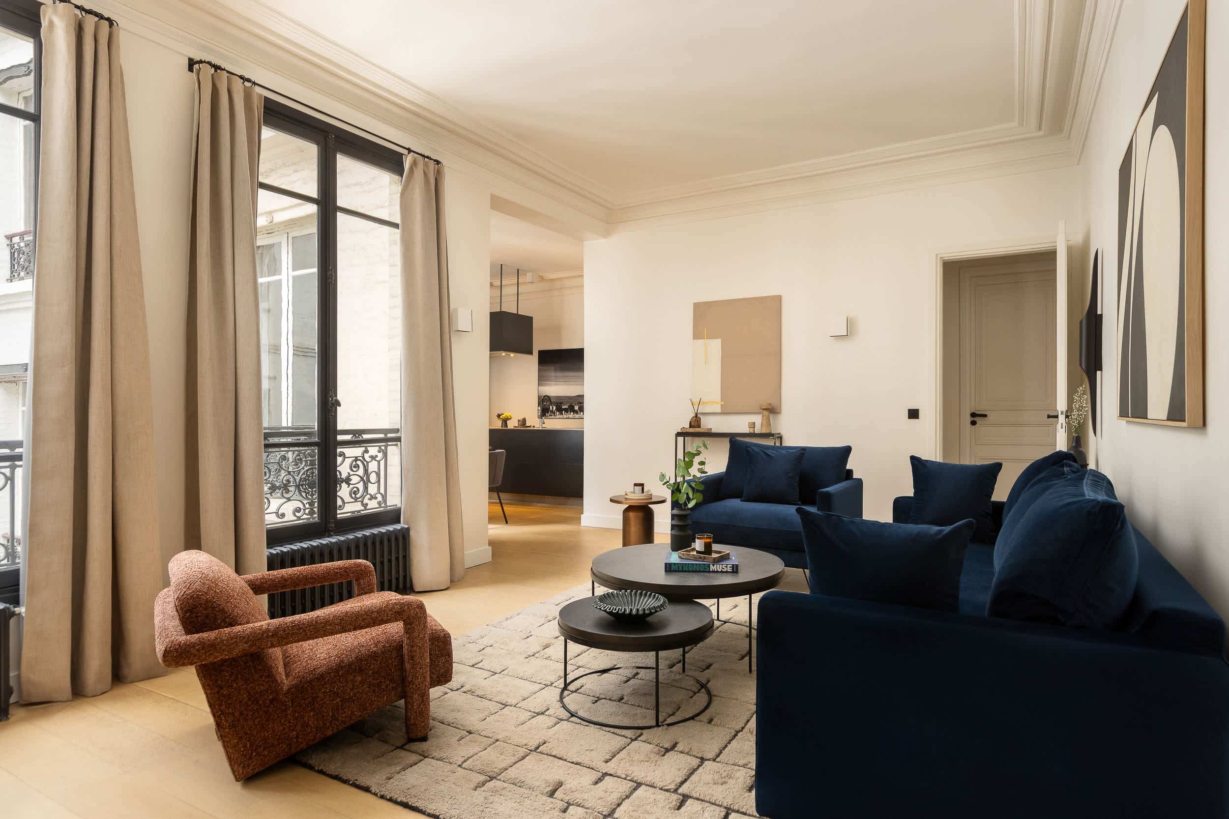 Classy Montaigne 2BR Suite 7P