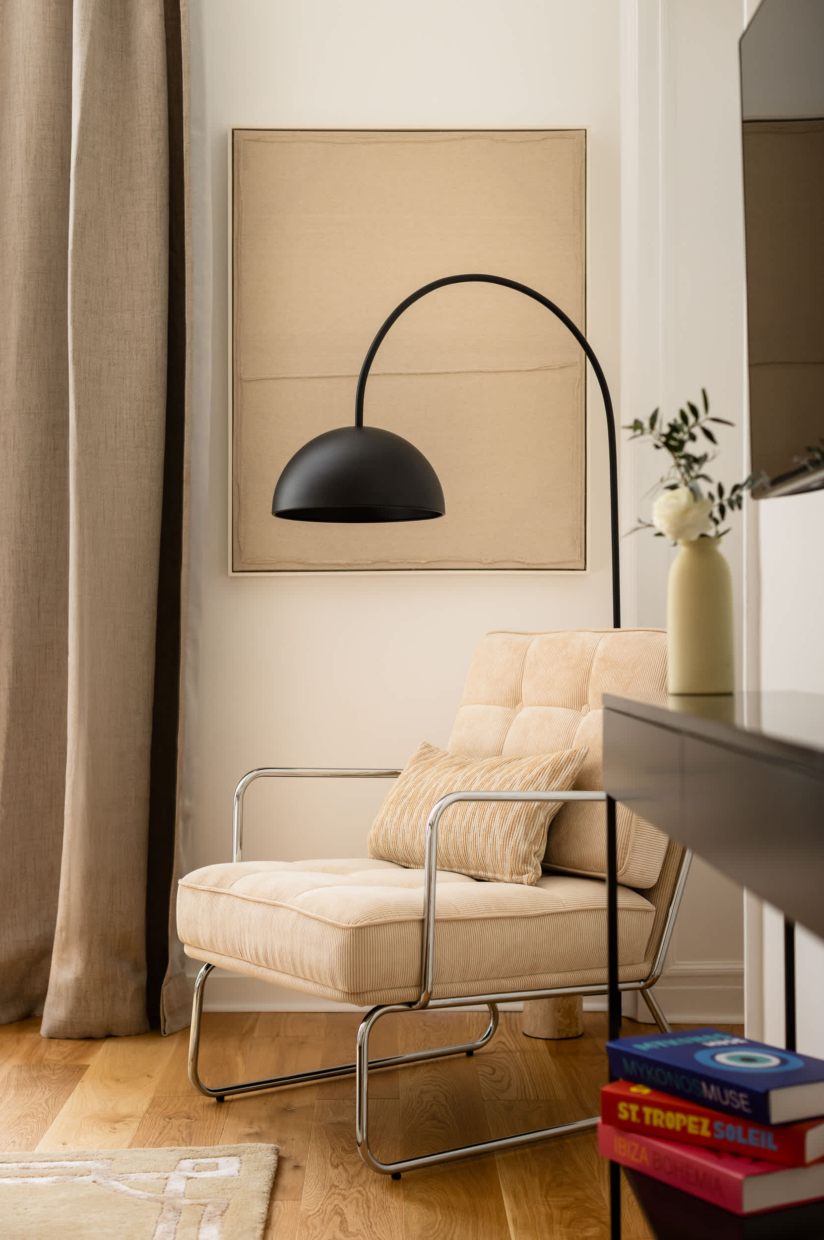 Montaigne Collection I 3BR 6P Triangle d Or — 15
