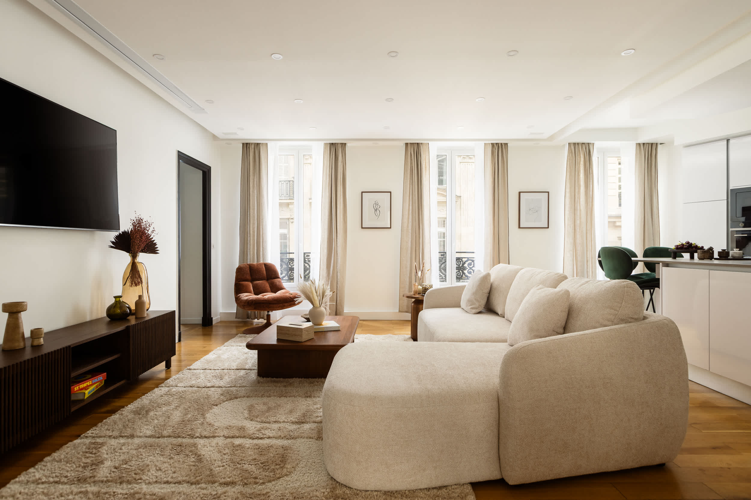 Champs Elysees Fancy Home 2BDR 6PPL