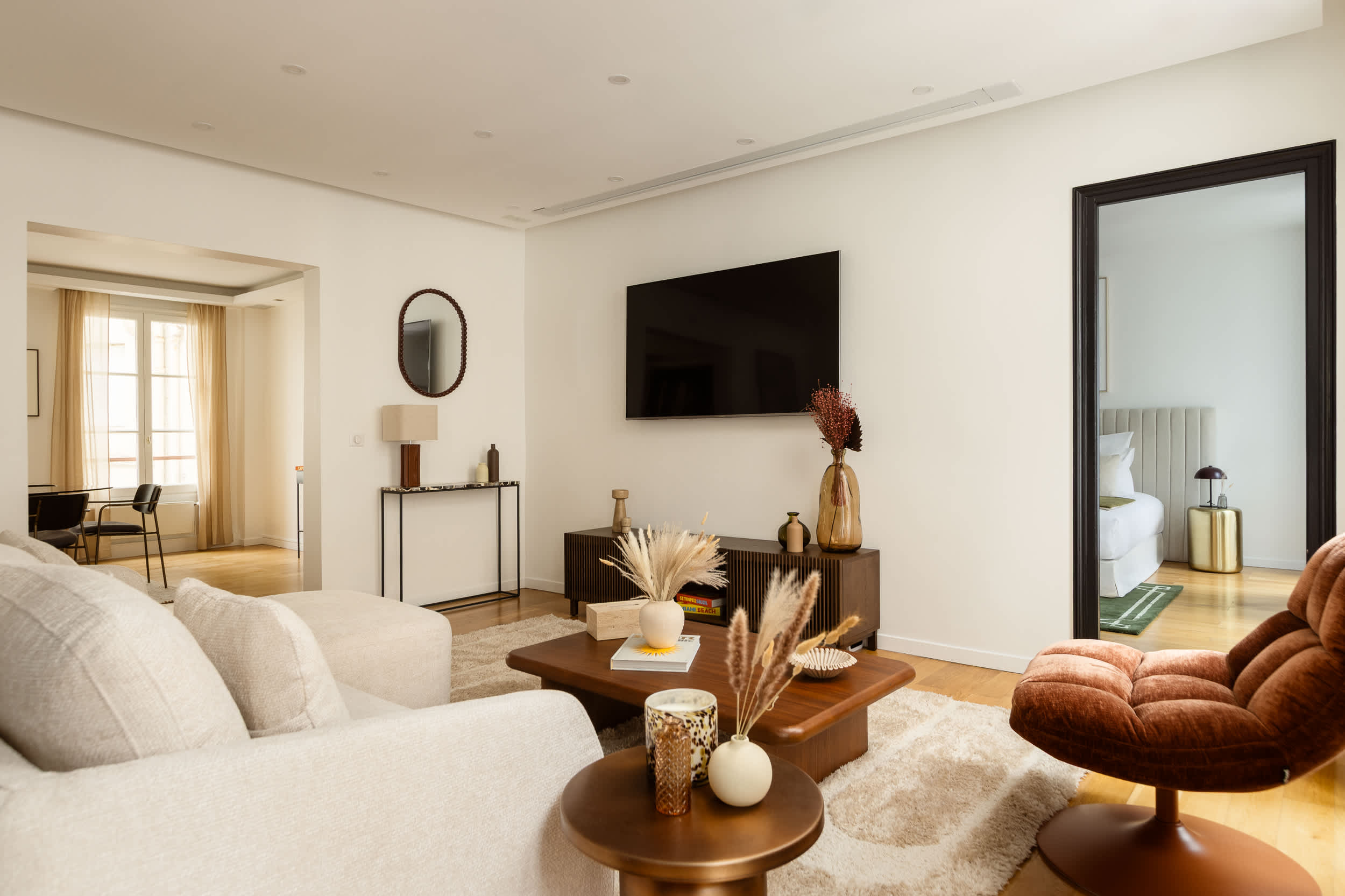 Champs Elysees Fancy Home 2BDR 6PPL — 7