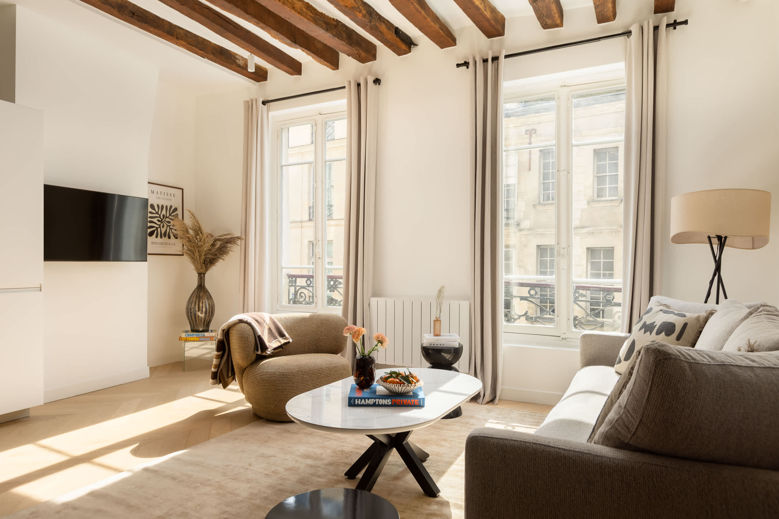 Marais Gem 2BR 6P Paris Stay — 4